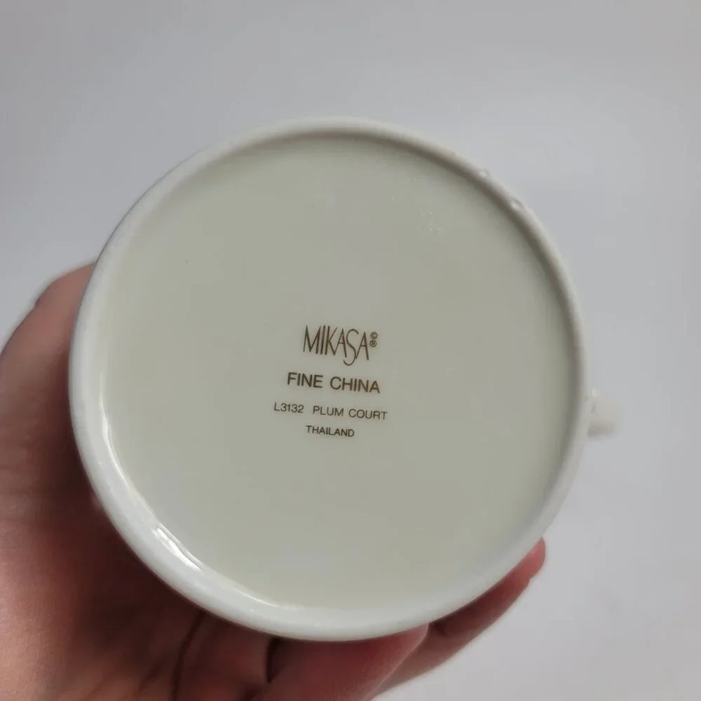Mikasa Plum Court L3132 Creamer White with Purple Plums and Green Leaves